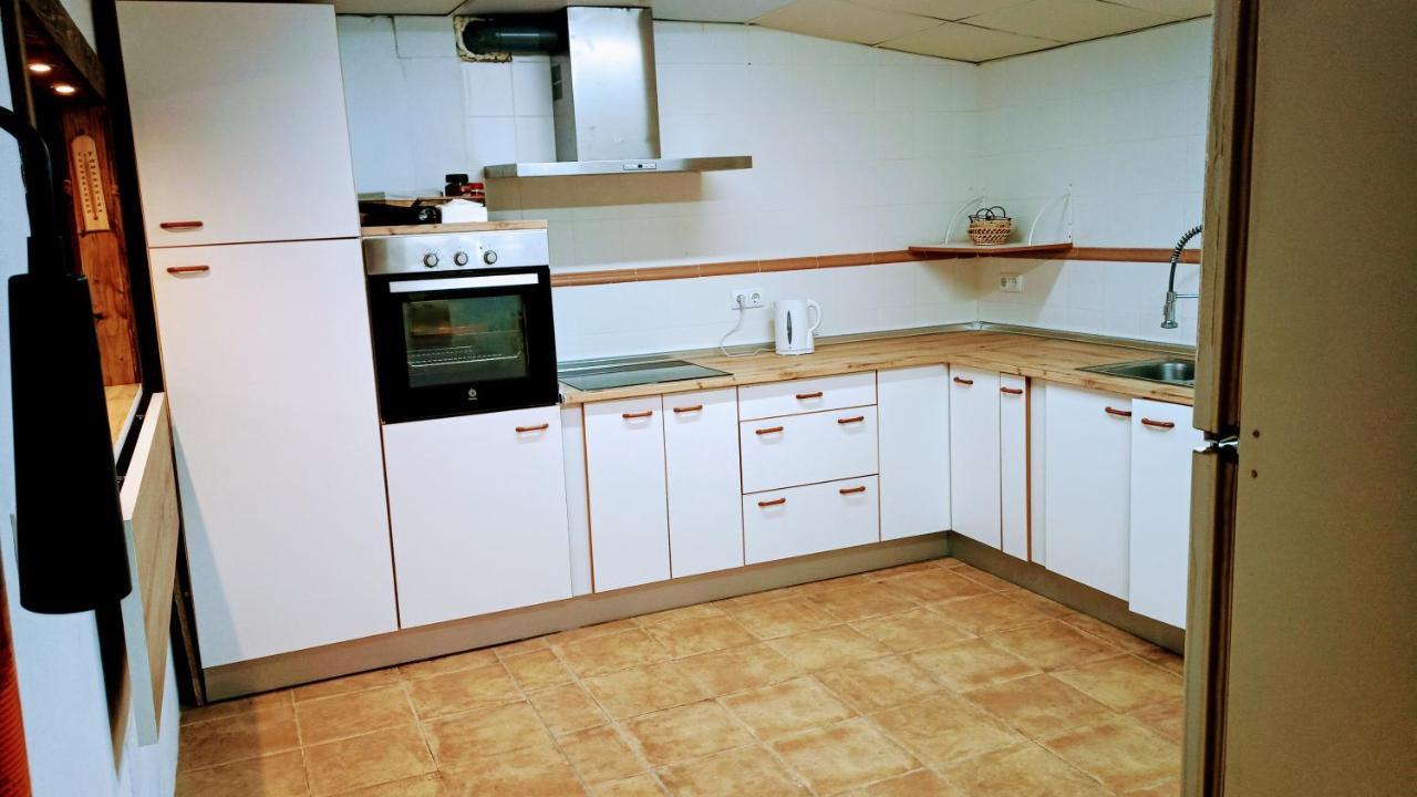 La Casona De Sarria Hostel ภายนอก รูปภาพ