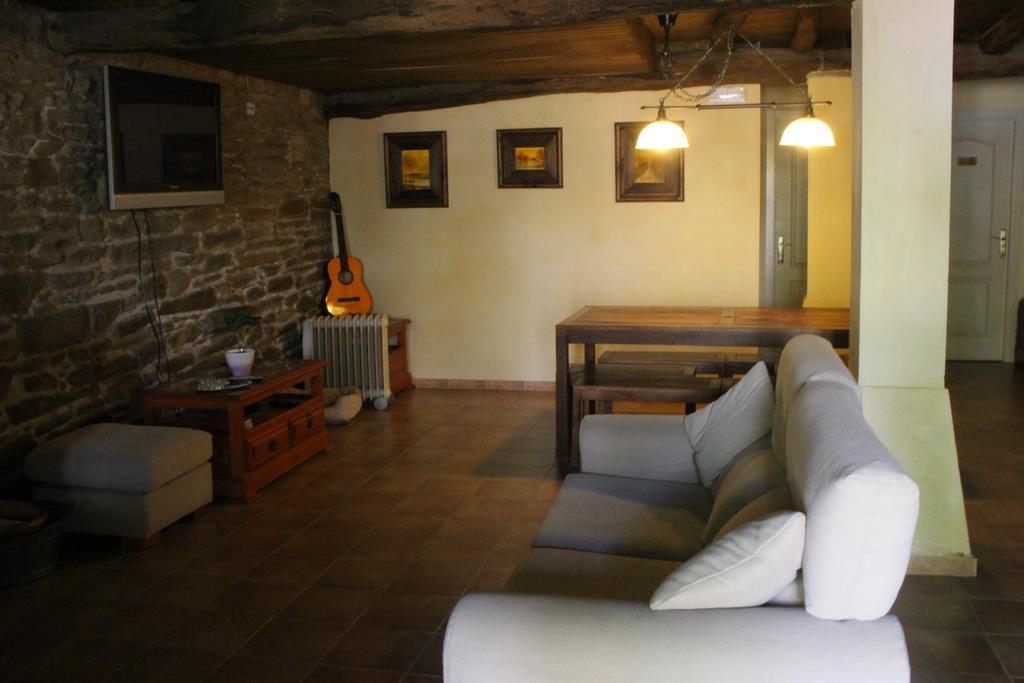 La Casona De Sarria Hostel ภายนอก รูปภาพ
