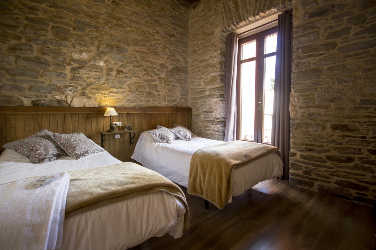 La Casona De Sarria Hostel ภายนอก รูปภาพ