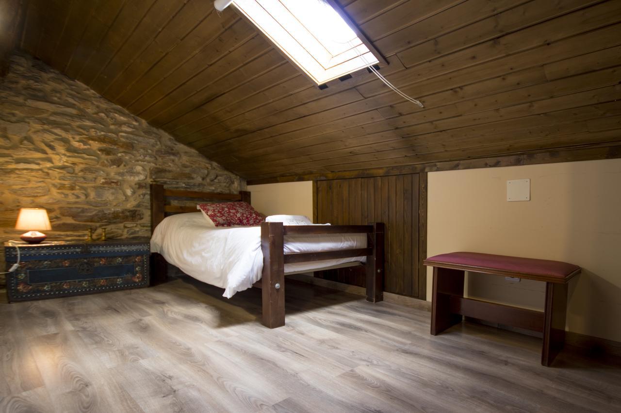 La Casona De Sarria Hostel ภายนอก รูปภาพ