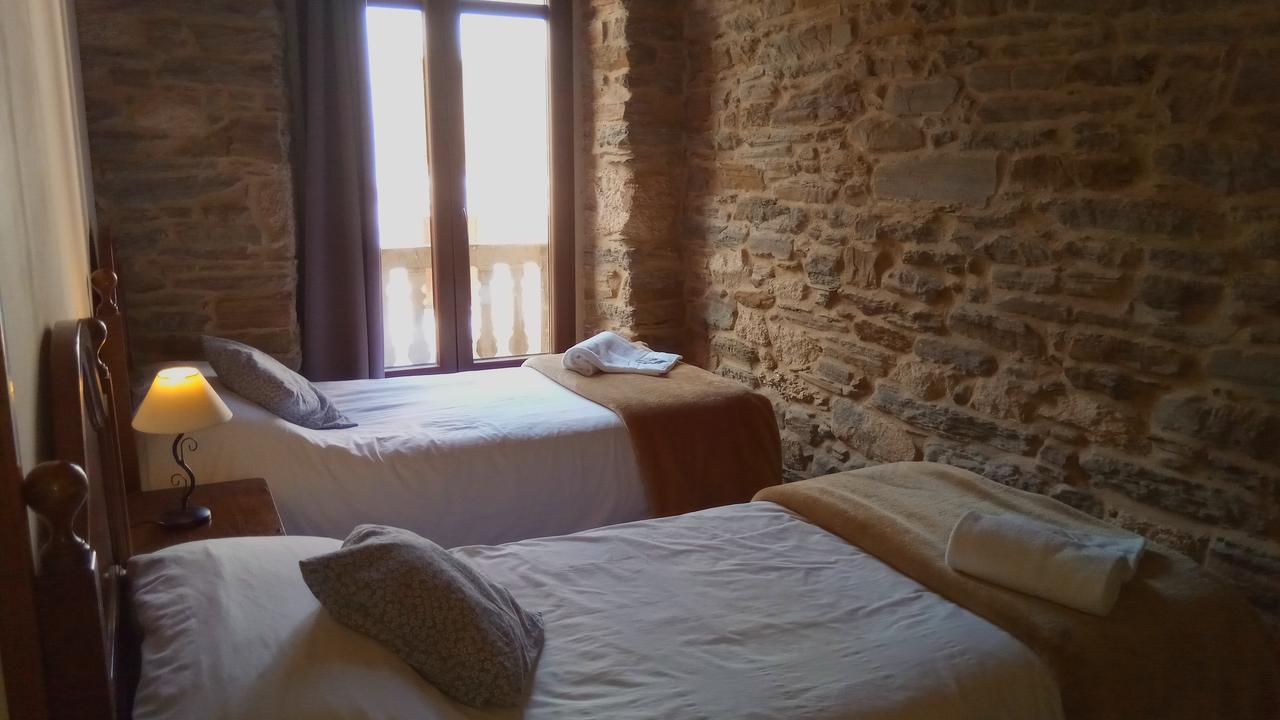 La Casona De Sarria Hostel ภายนอก รูปภาพ